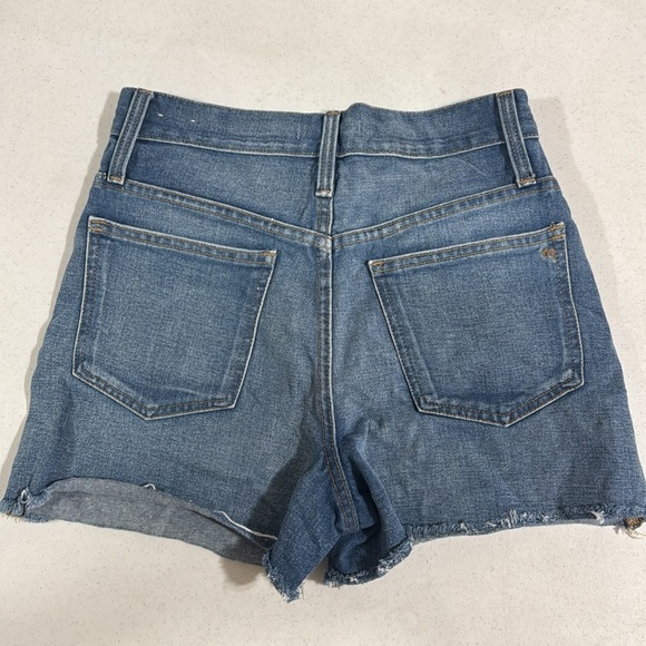 Madewell Perfect Jean Blue Shorts Size 25 Women’s - Picture 2 of 10
